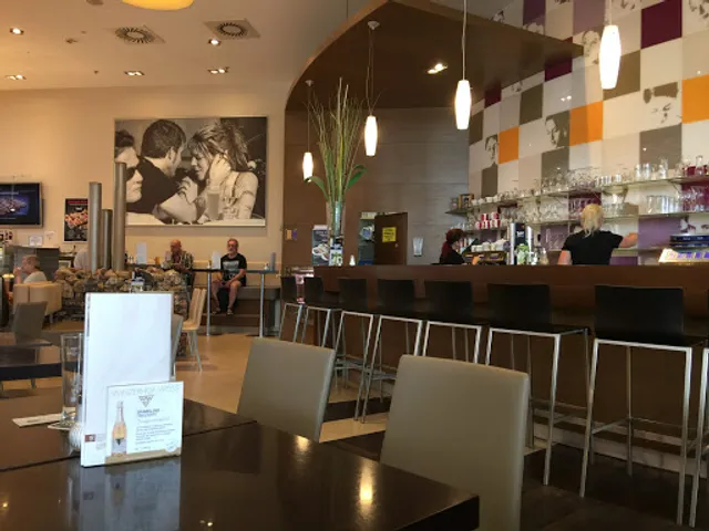 Tauber Café Stadion Center