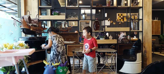 MIT Coffee Food & Beverages