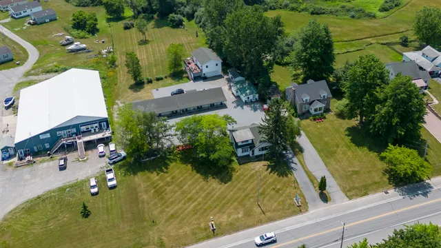 K's Riverview Motel & Cottages