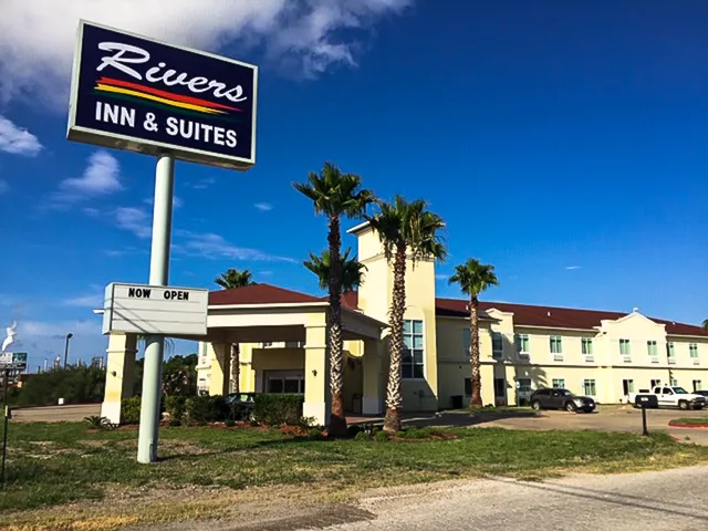 Rivers Inn & Suites