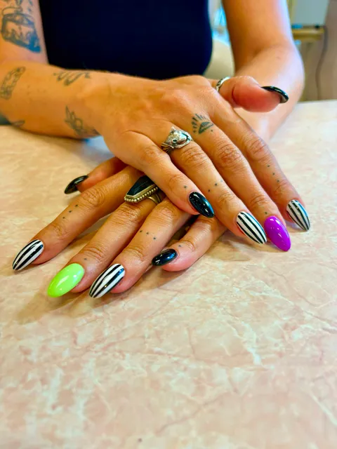 Nail Gallery