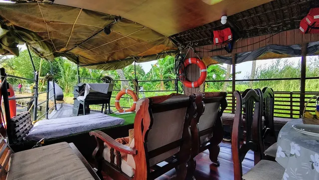 Kalappura HomeStay & HouseBoats