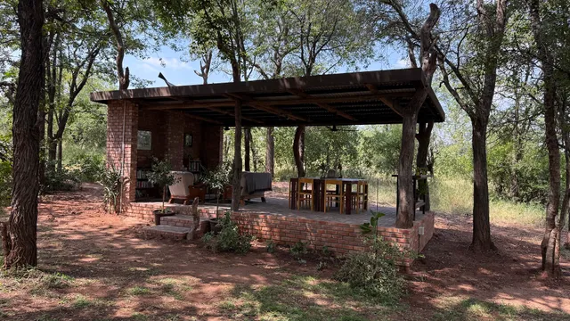 nDzuti Bush Camp