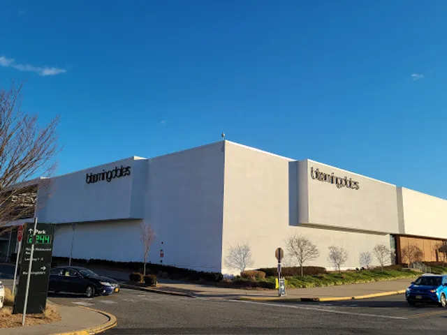 Bloomingdale's
