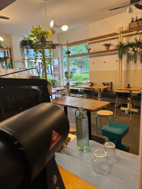 Double Barrel Coffee + Food house Newtown