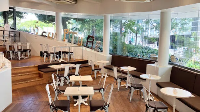 MONKEY CAFE / MONKEY GALLERY