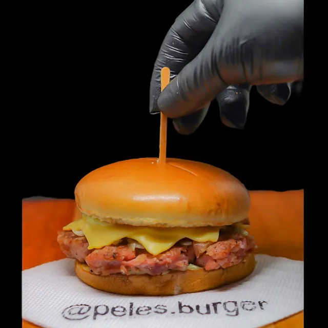 Pelé's Burguer