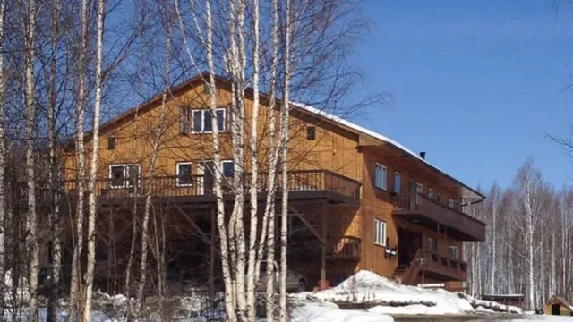 Alaska Grizzly Lodge
