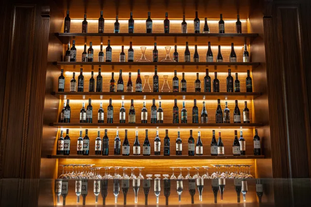 Enclave Bistro & Lounge