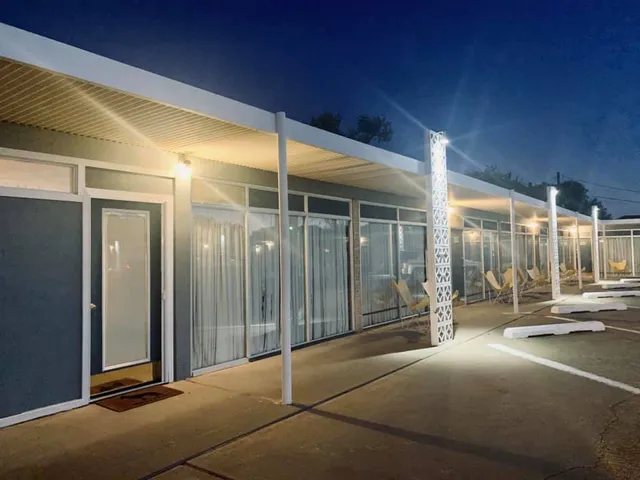 Historic Route 66 Motel