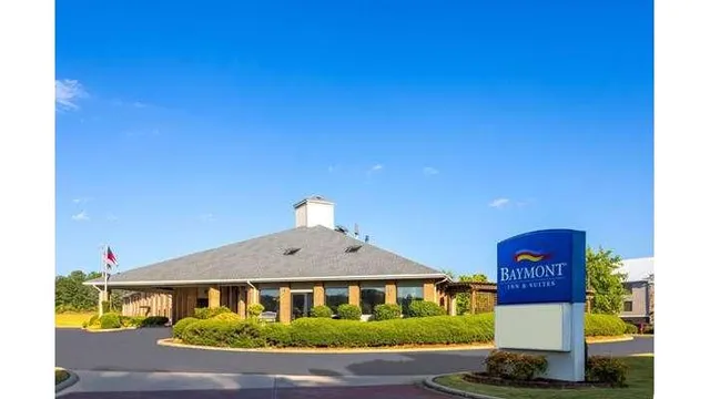 Baymont by Wyndham LaGrange