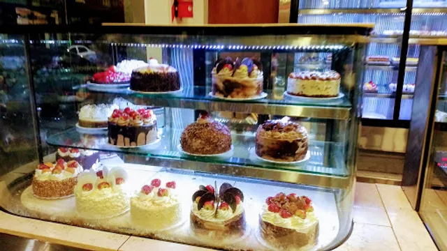 Their Favorite - Café