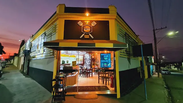 Dirceu's Dogueria e Hamburgueria