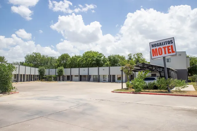 Nogalitos Motel