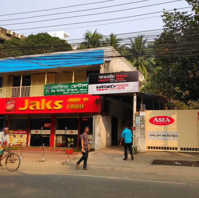 Burgwich Fusion Town Cafe