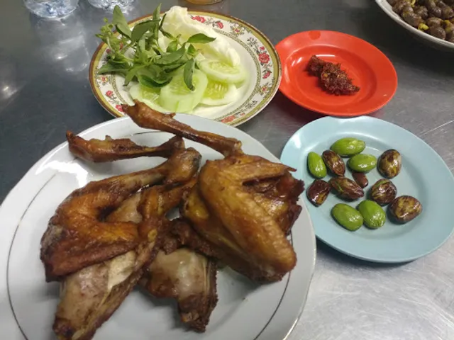 Ayam Goreng Sayangan