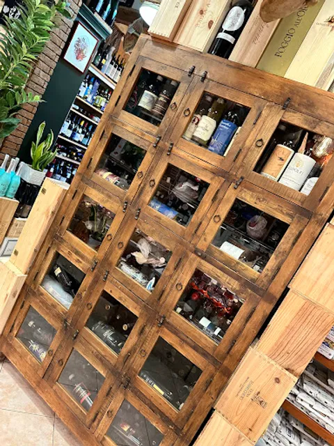 Enoteca Grappolo Blu Vini Salumi & Formaggi