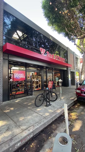 2nd STREET Santa Monica