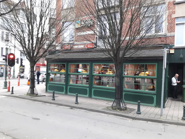 Burger Queen's Place