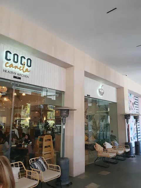 Coco Canela Town Square