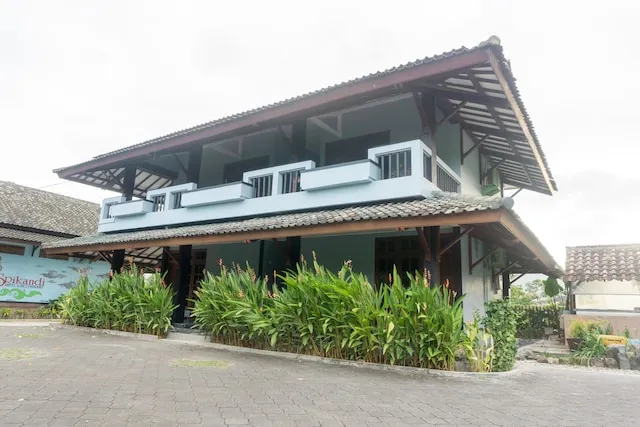 Super OYO 942 Srikandi Hotel