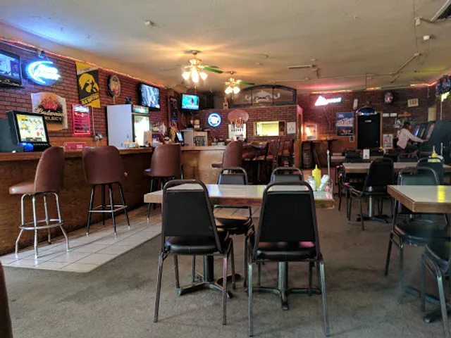 Just Jules Pub & Restaurant