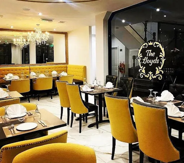 The Lloyds Indian Restaurant In Knowle