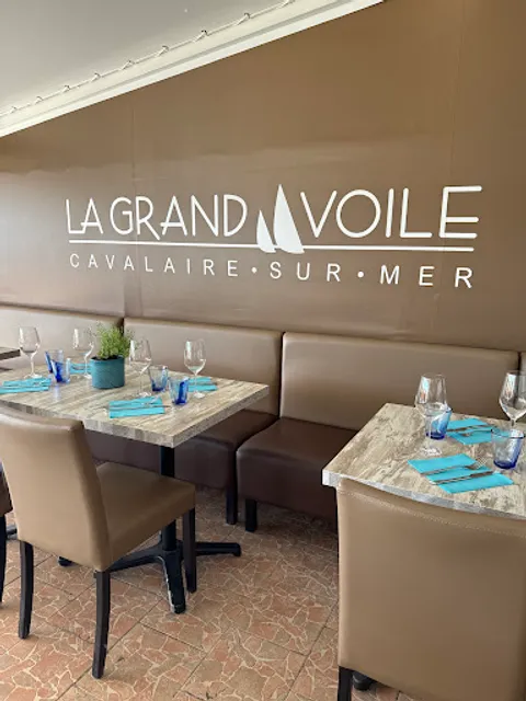 La Grand Voile Brasserie Restaurant