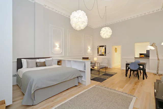 Queensgate Court Apartments