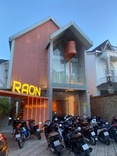 Raon THT Hotel