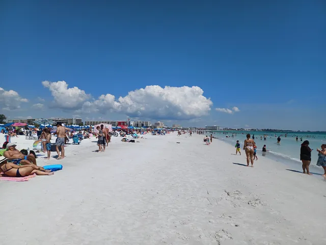 Siesta key beach parking lot