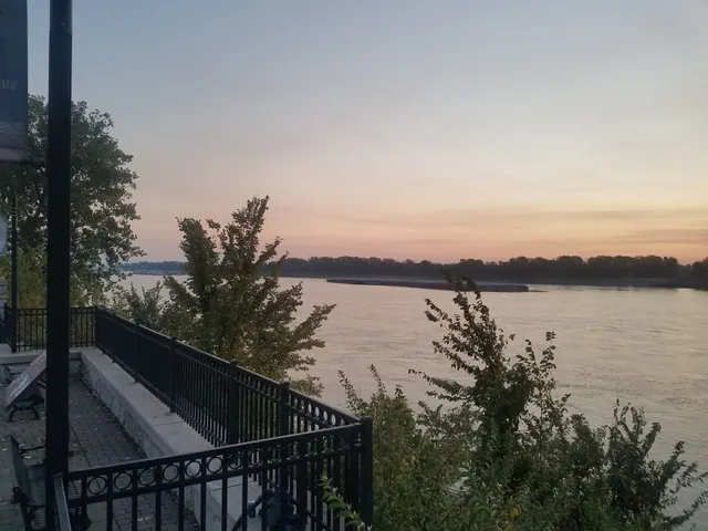 Mississippi Greenway Trailhead: Jefferson Barracks