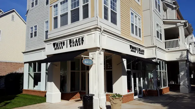 White House Black Market