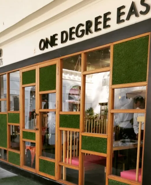 One Degree East Cafe