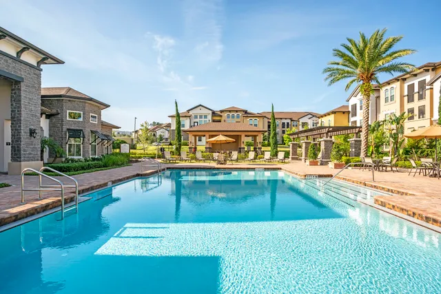 The Vineyards at Hammock Ridge Apartments