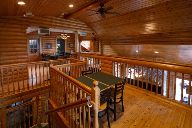 Carbone's Pizzaria Bar & Grill