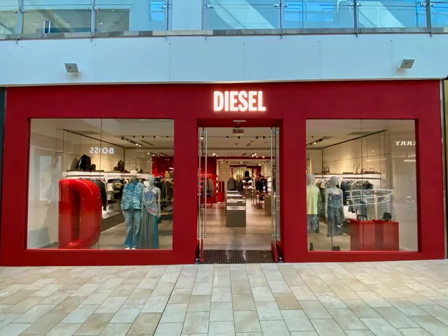 DIESEL STORE GARDEN STATE PLAZA