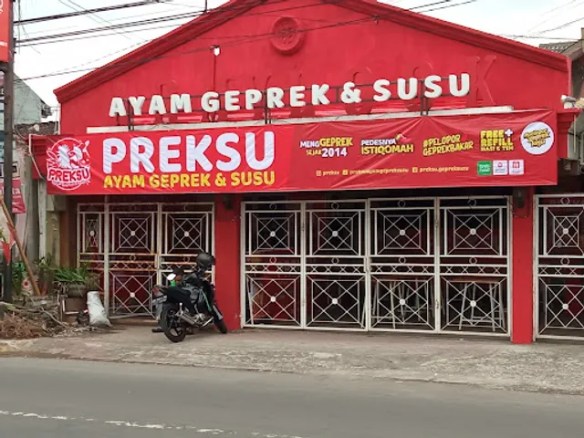 Ayam Geprek & Susu (Preksu) Godean