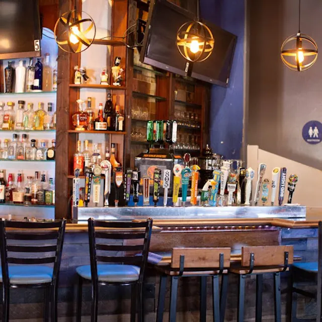 El Andale Sports Bar & Restaurant