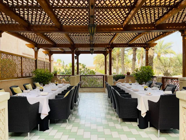 Stay by Yannick Alleno