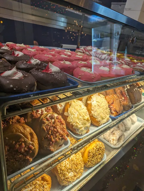 ChaCha’s Hiland Bakery