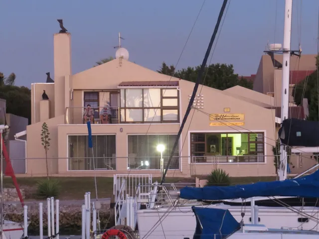The Waterfront Guesthouse Graded 5 Star By The Tourism Council Of South Africa