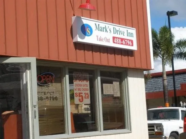 Mark's Drive Inn