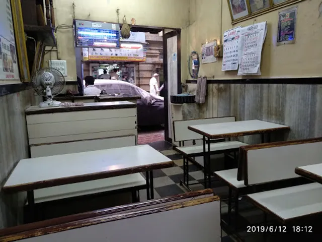 Laxmi Vilas Hindu Hotel