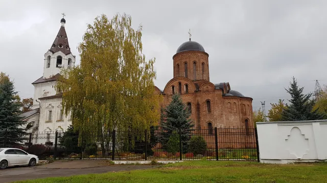 Smolenskaya Krepostnaya Stena