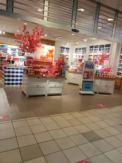 Bath & Body Works