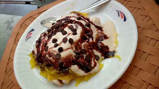 Agarwal's Kulfi N Roll