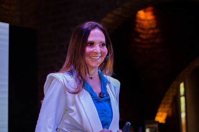 CULTURAL SPACE HOUSE MUSIC