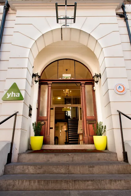 YHA London Earl's Court Hostel