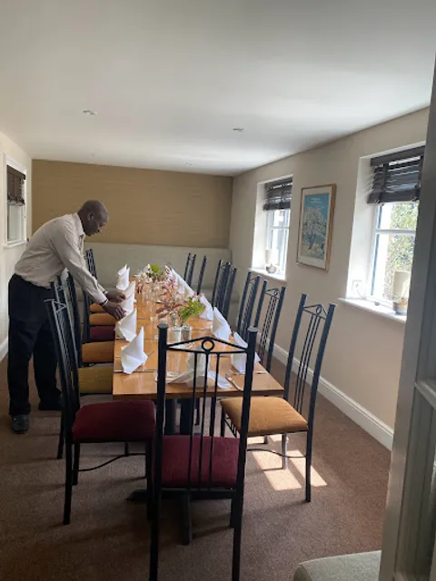 Red Lion Chelmondiston